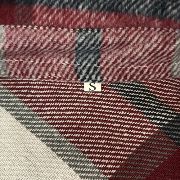 Thick flannel shacket - Picture 3 of 3